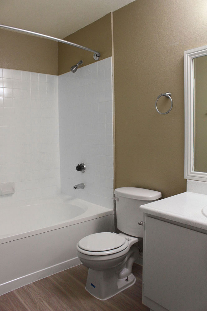 Interior photo of Sunset Springs apartment Bathroom 1