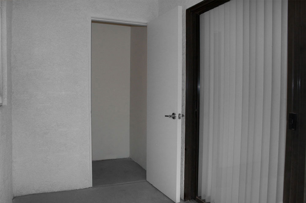 Interior photo of Mandalay Bay apartment Hallway 3